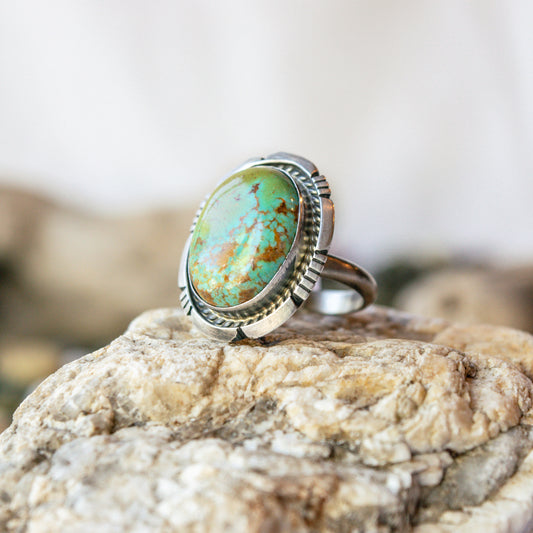 Kingman Turquoise Navajo Ring