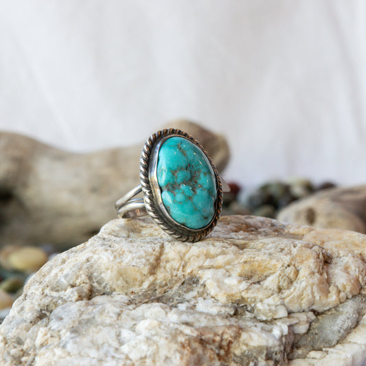 Raw Edged Kingman Turquoise Navajo Ring