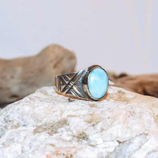 Criss-Cross Chalcedony Ring
