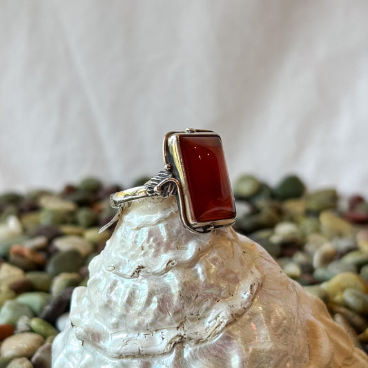 Window of Carnelian Ring