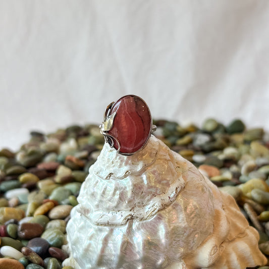 Engrossed Agate Ring