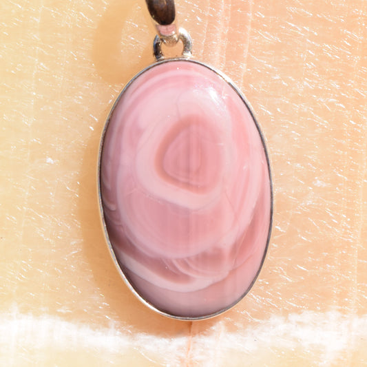 Mauve Pendant